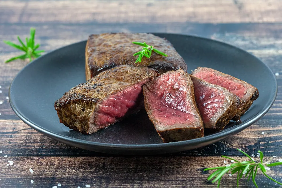 De perfecte biefstuk bakken, zo lukt 'ie altijd