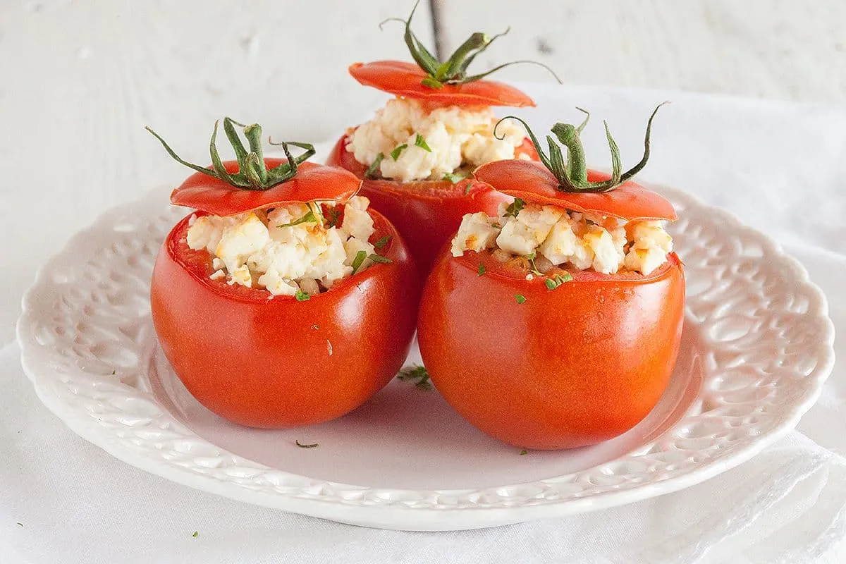 Gevulde tomaat met parelgort en feta