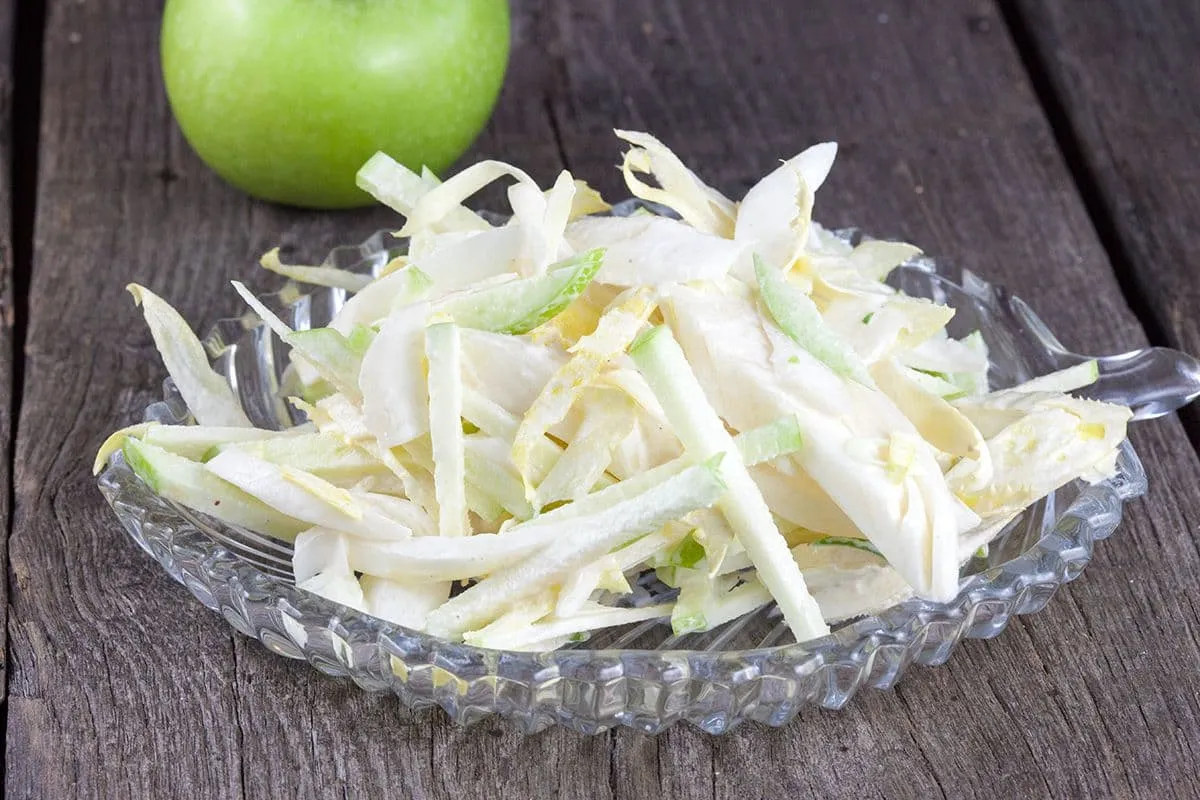 Knapperige witlofsalade