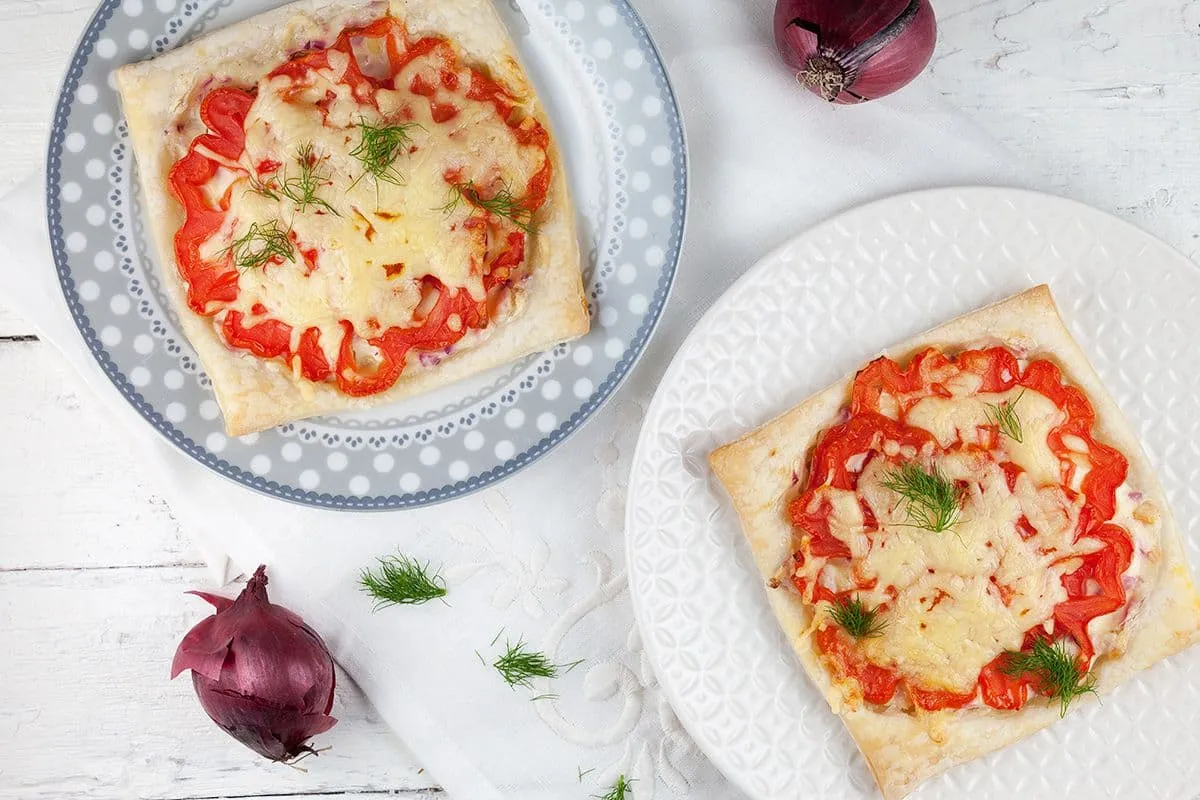 Hartige coeur de boeuf tomaten taartjes