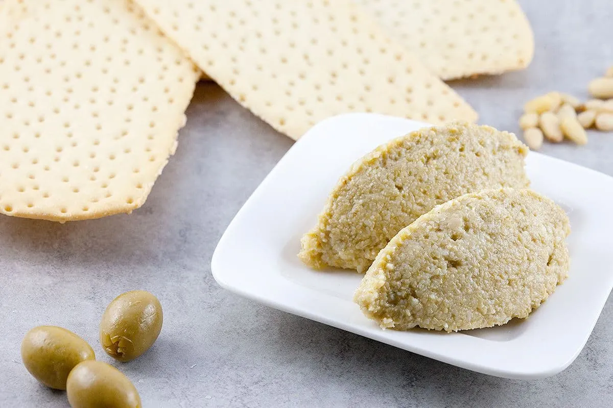 Groene olijventapenade - ideaal voor bij de tapas