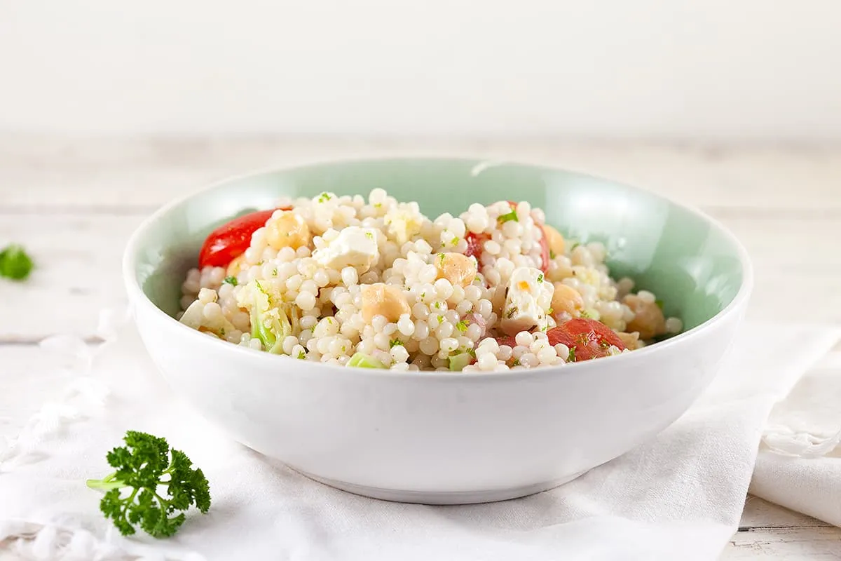 Parelcouscous salade met bloemkool