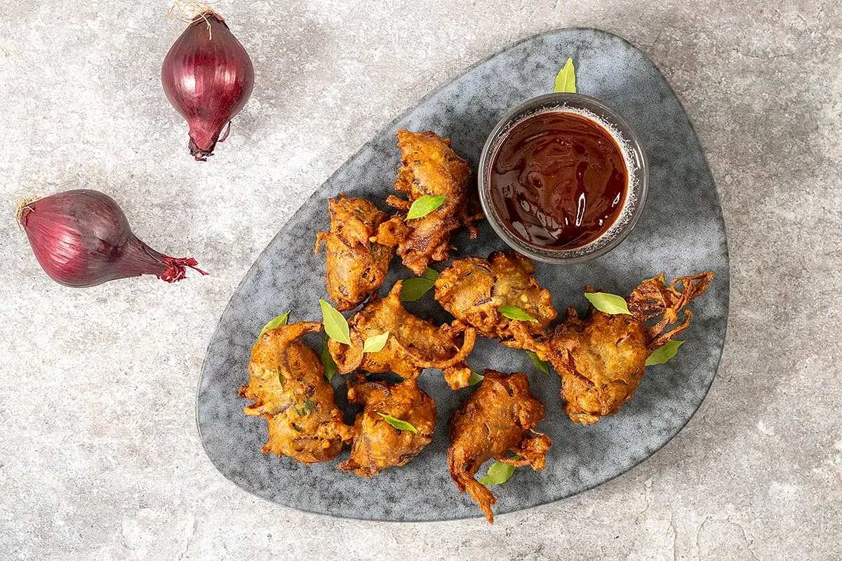 Uien bhaji - kruidige uienbeignets