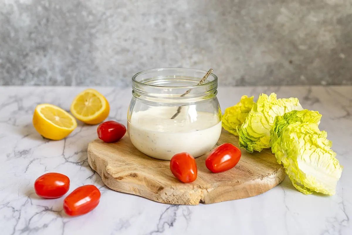 Ranch dressing - een romige Amerikaanse dressing