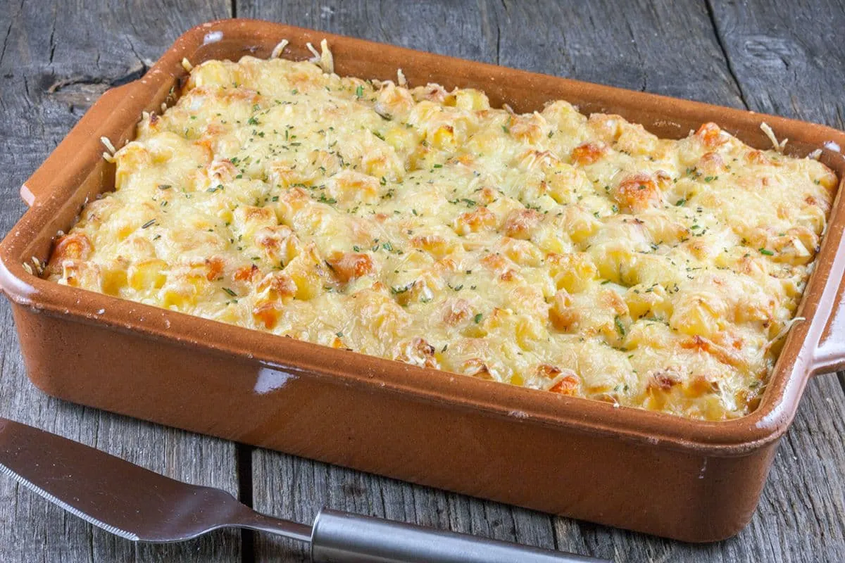 Ovenschotel met knolselderij en rozemarijn