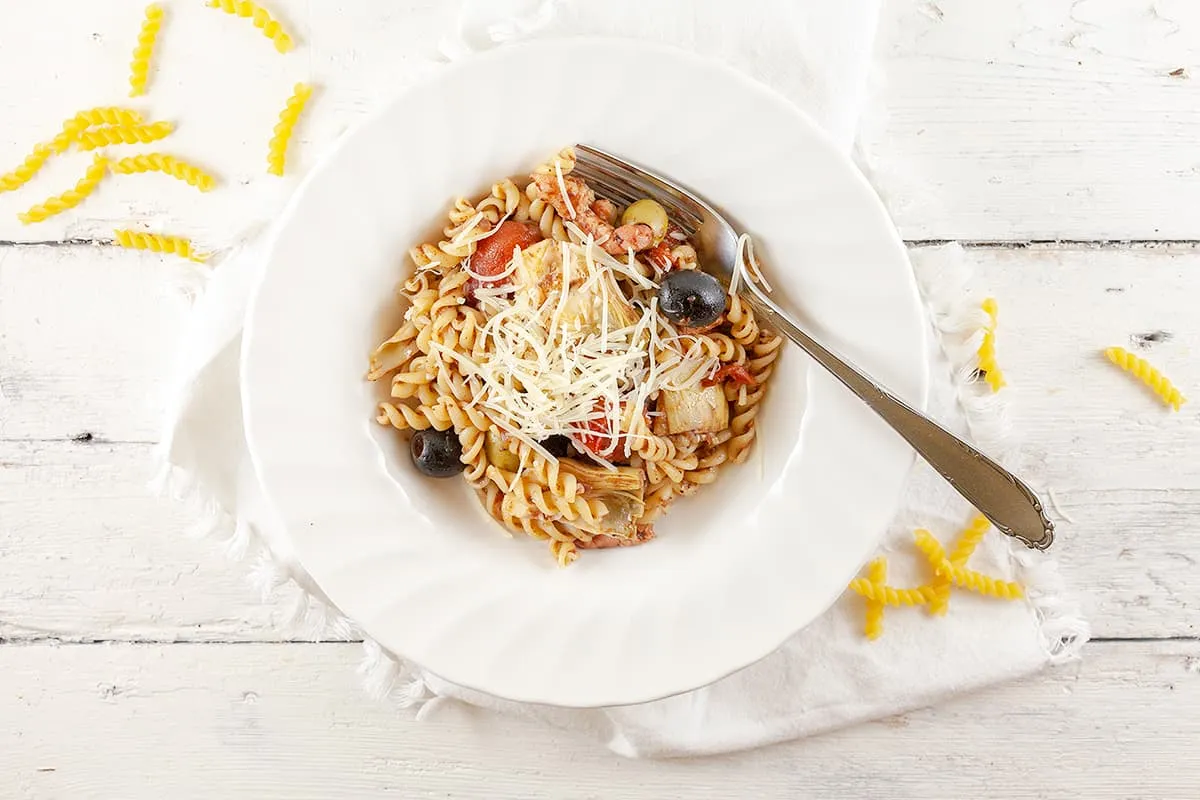 Pasta met olijven en artisjok