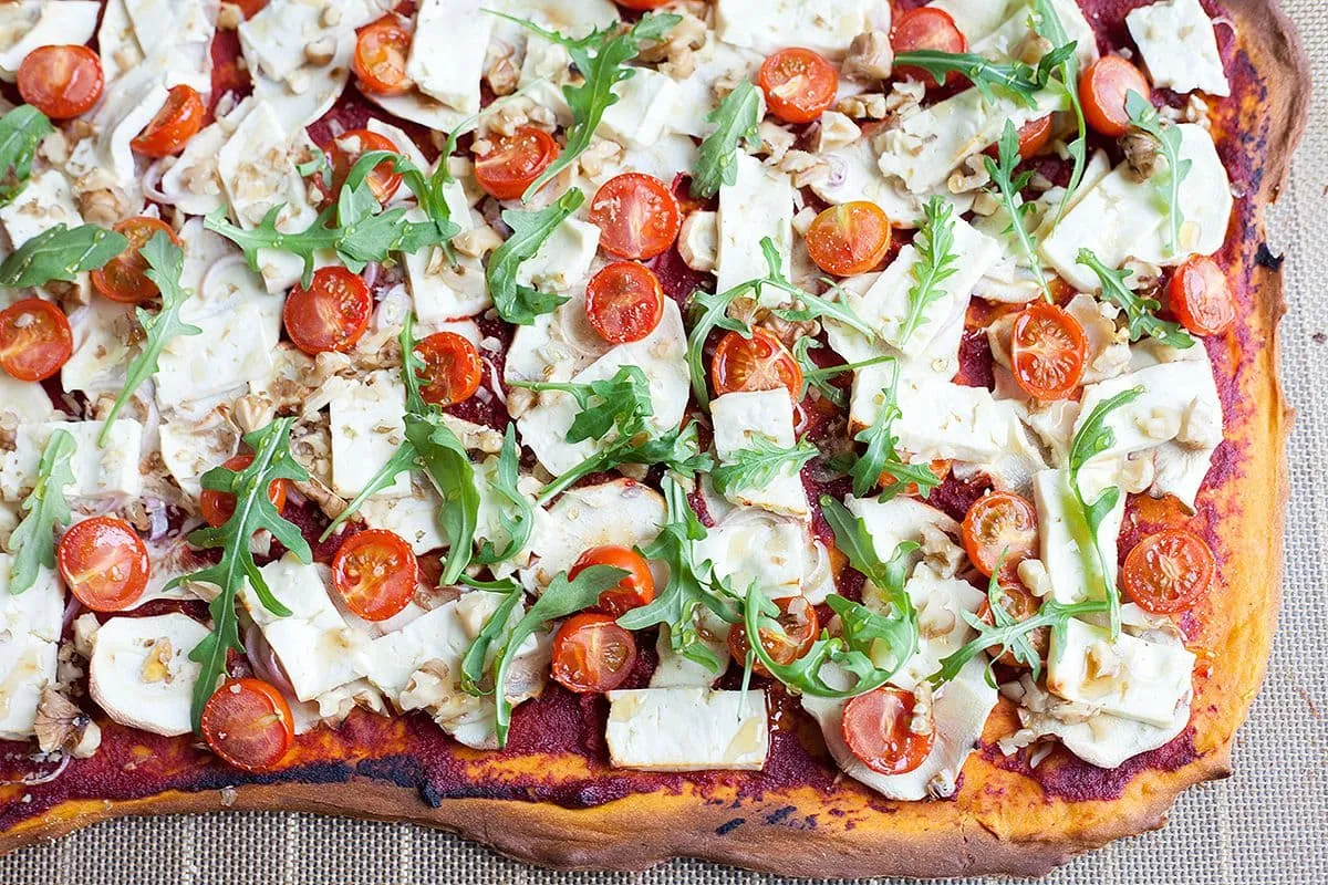 Zoete aardappelpizza