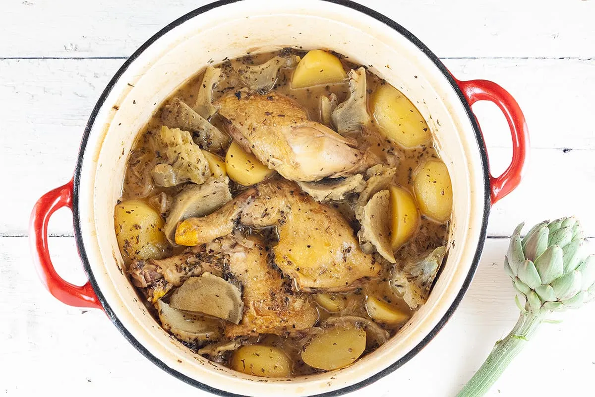 Artisjok met kip en aardappeltjes uit de oven