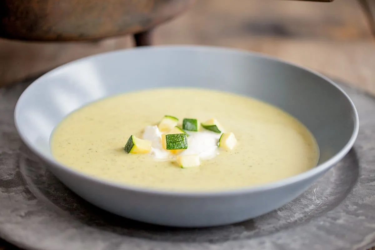 Romige courgettesoep - met weinig ingrediënten