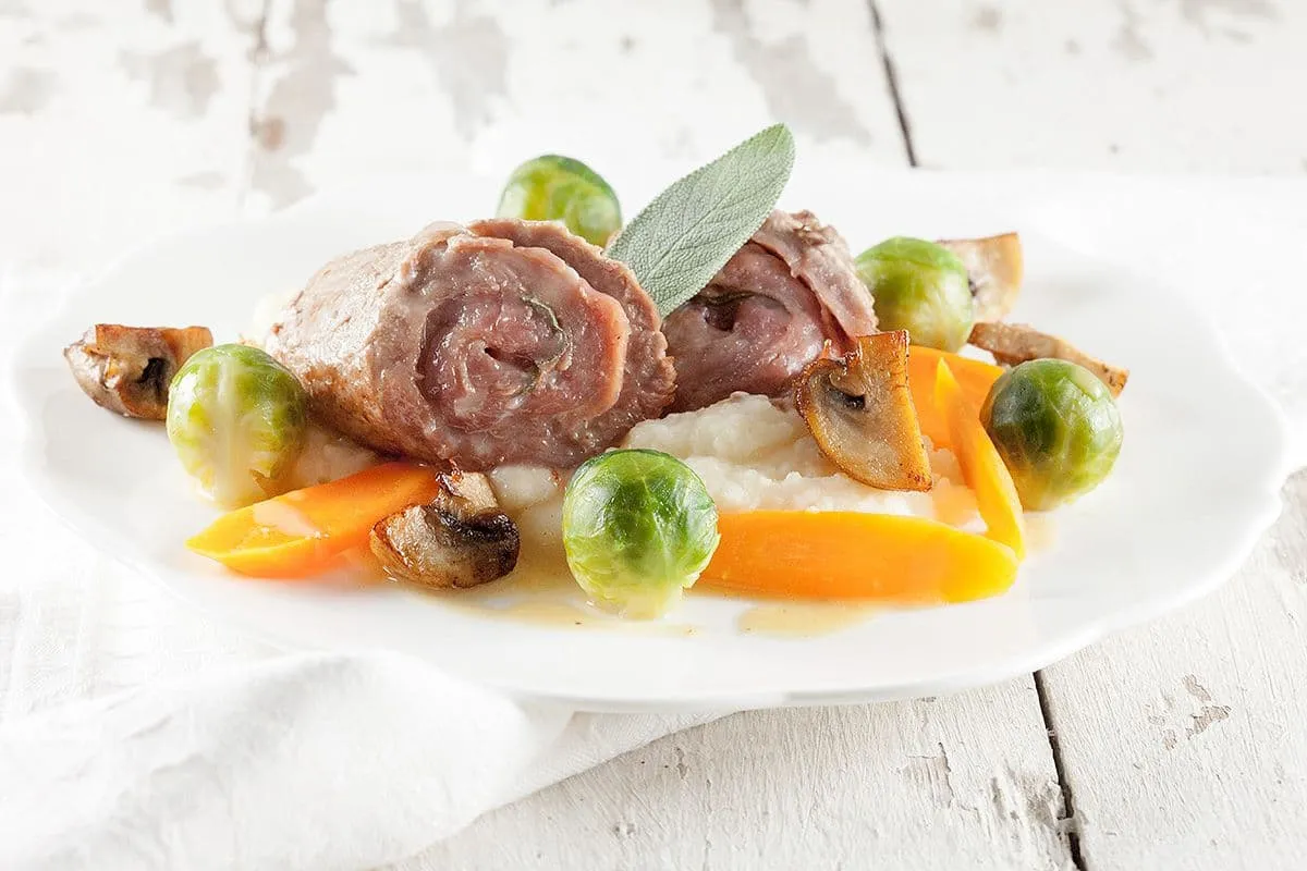 Klassieke saltimbocca met knolselderijpuree