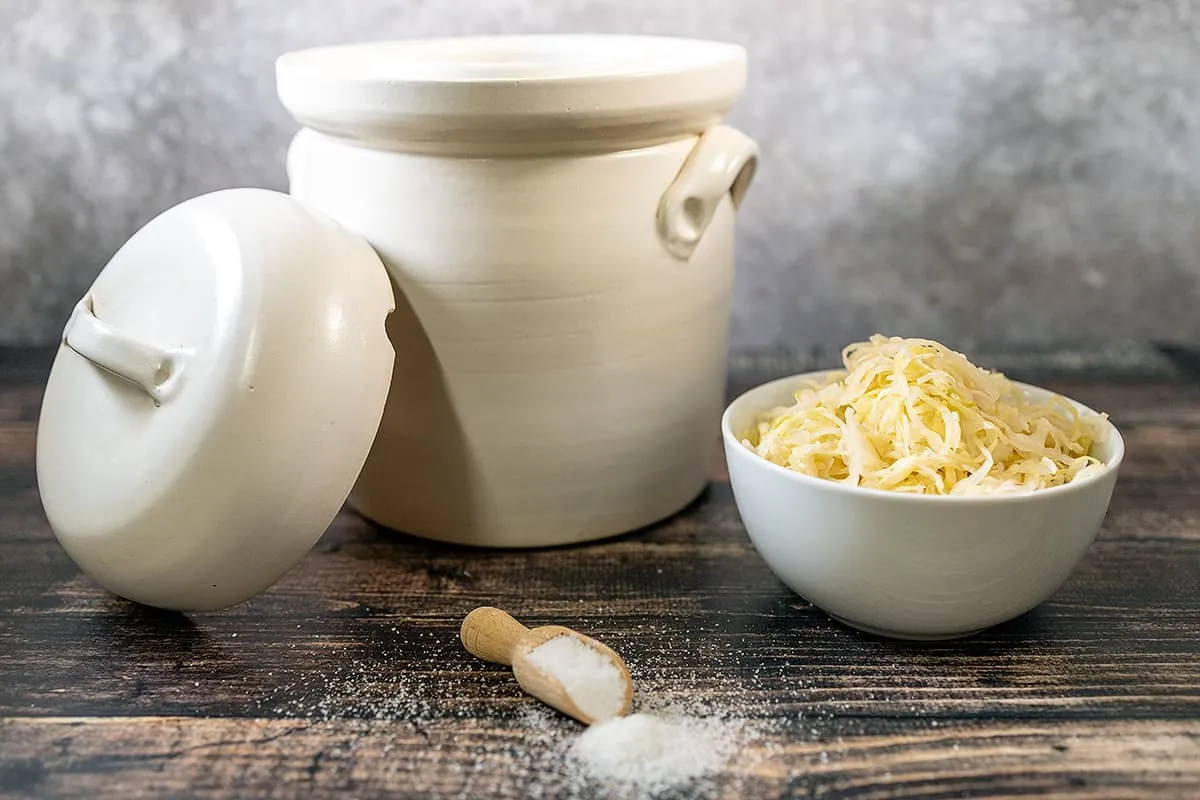 Zelf zuurkool maken (gefermenteerde witte kool)