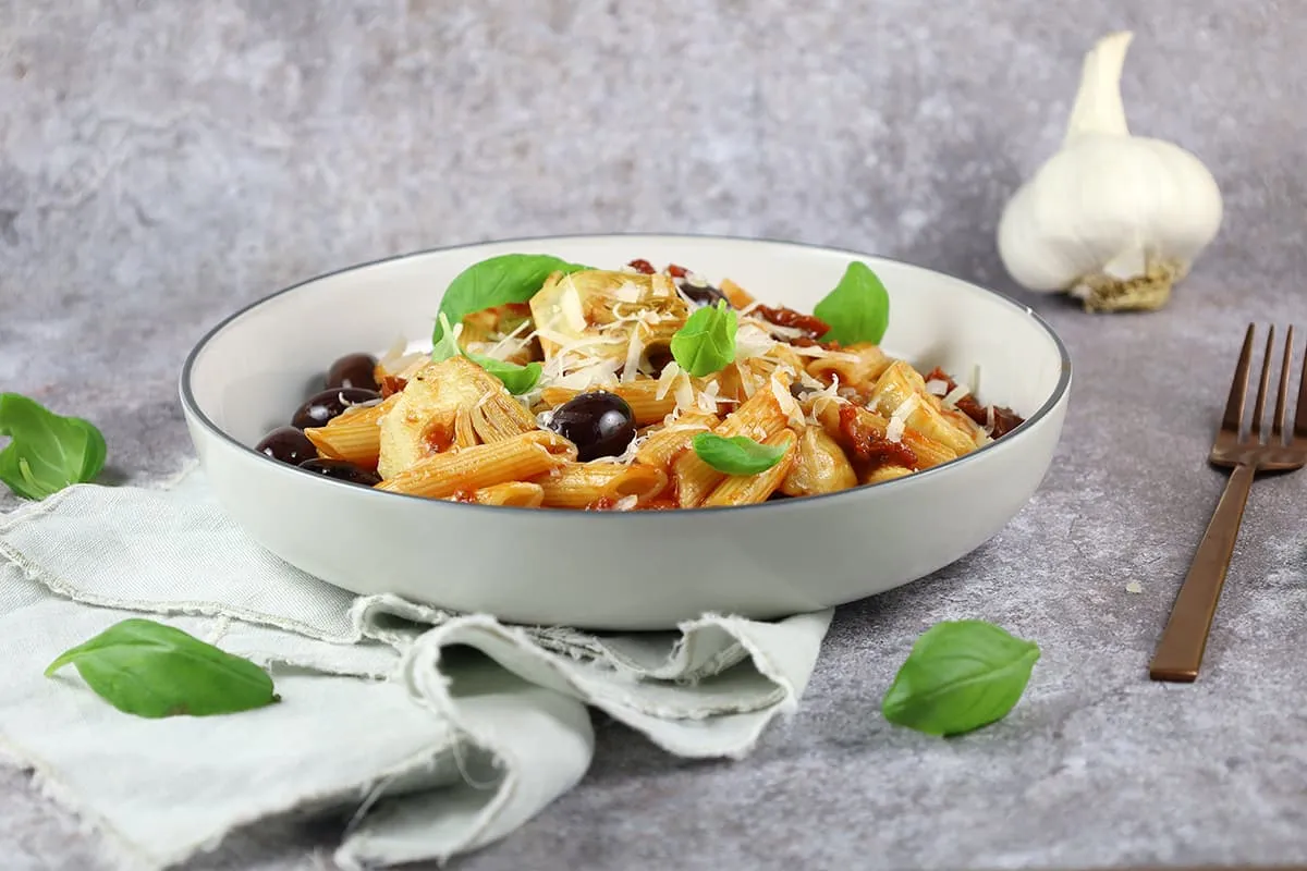 Pasta met artisjok en olijven