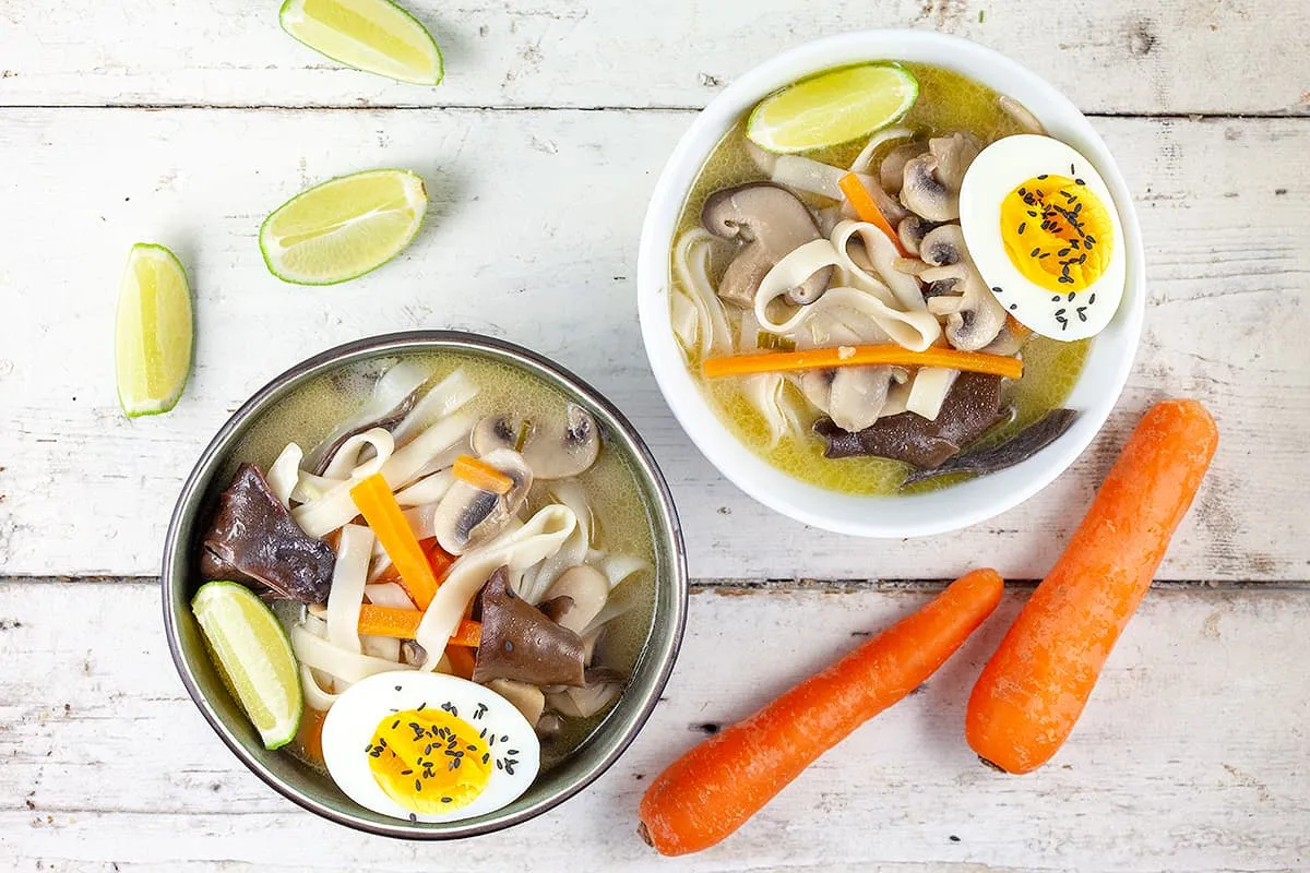Kokossoep met 3 soorten champignons