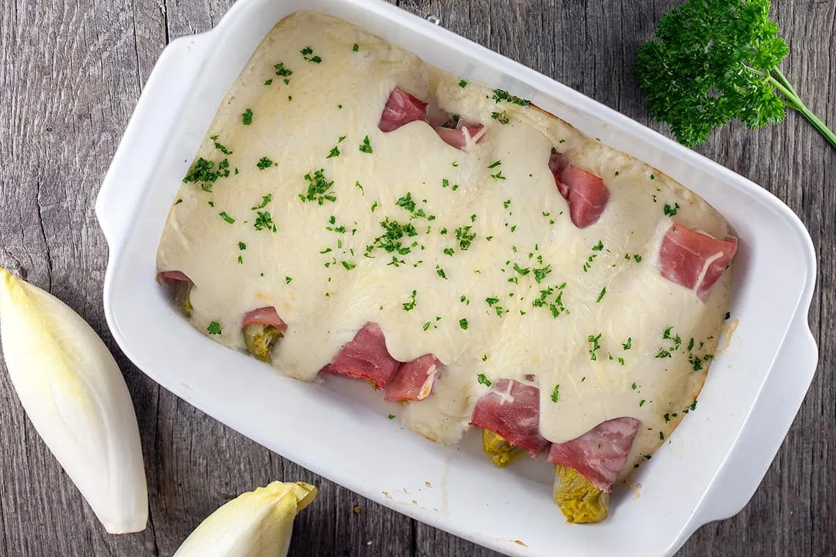 Witlof met ham en kaassaus