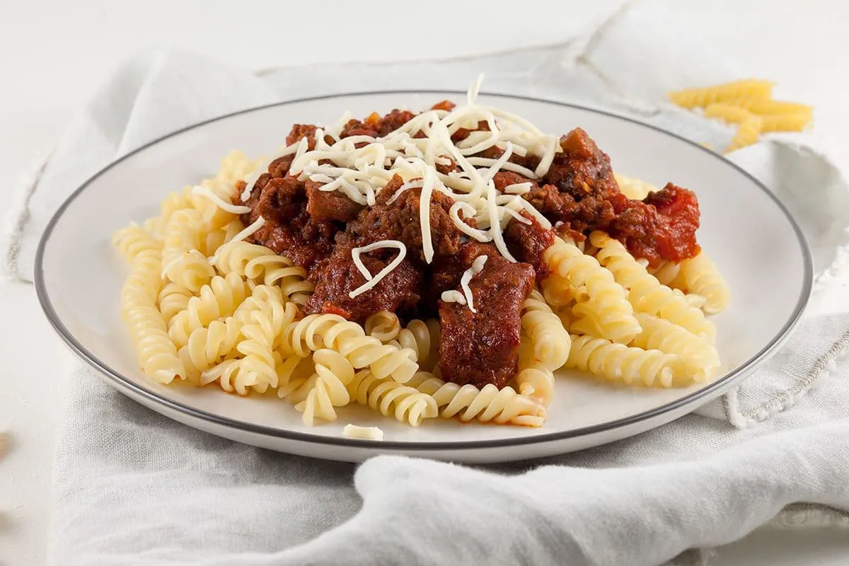 Pasta saus met gehakt en tomaat