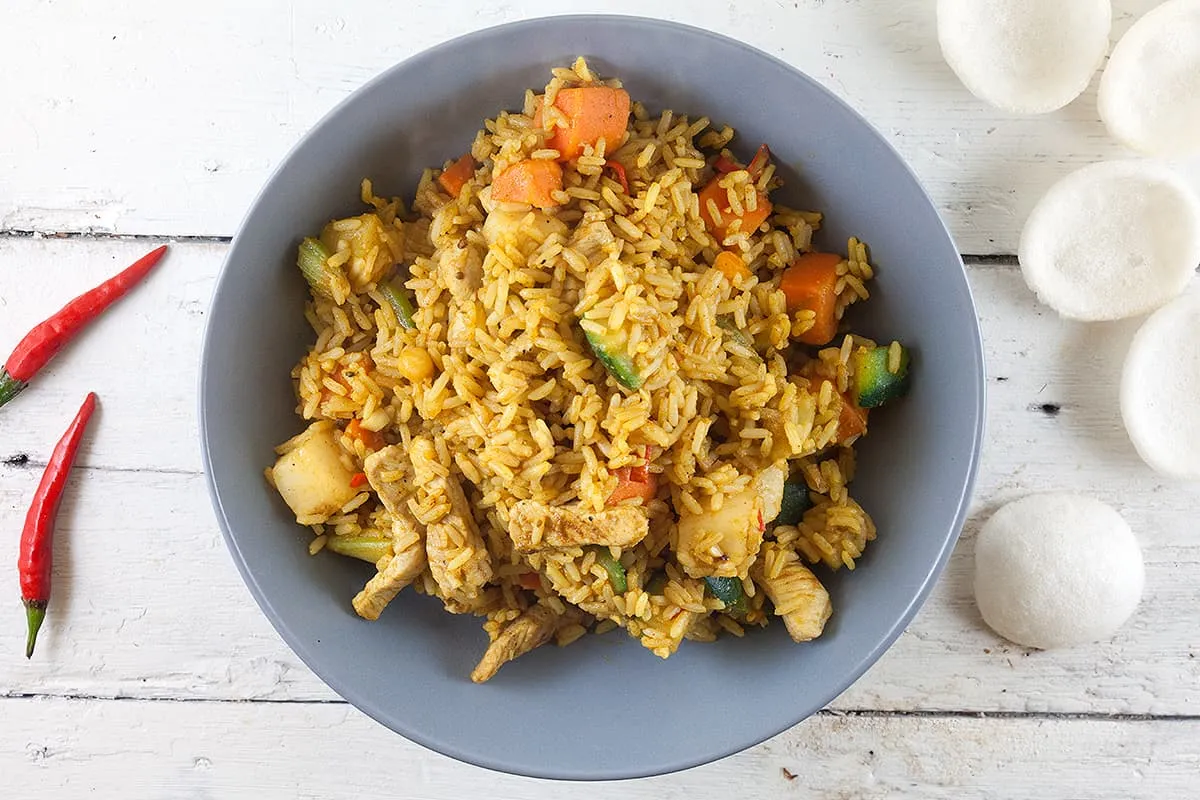 Snelle nasi goreng met varkensvlees