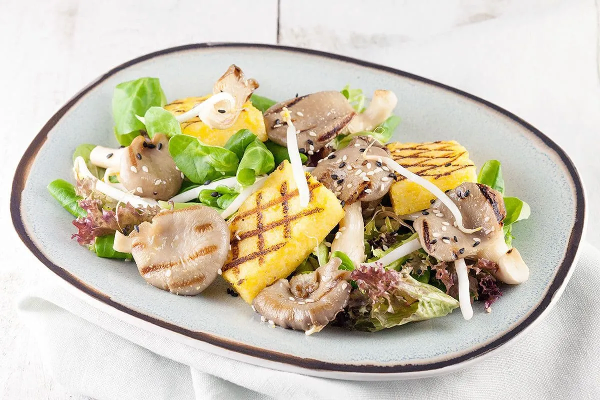 Polenta salade met oesterzwammen