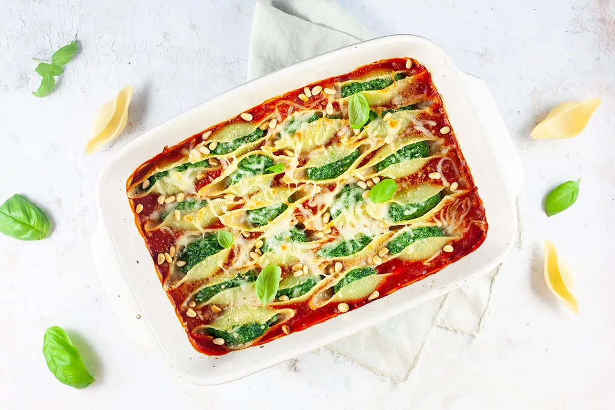 Gevulde pastaschelpen met spinazie