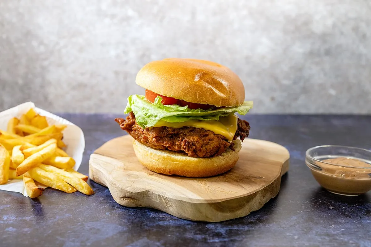 KFC Zinger burger - extra krokante kipburger
