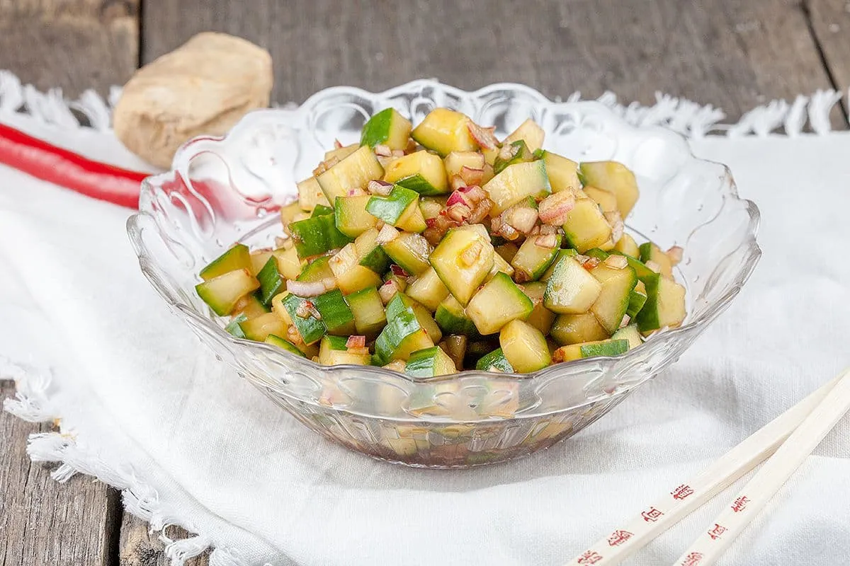 Pittige komkommersalade