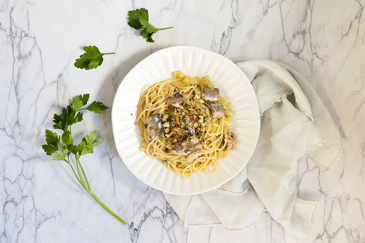 Pasta con le sarde - Siciliaanse pasta met sardines en venkel