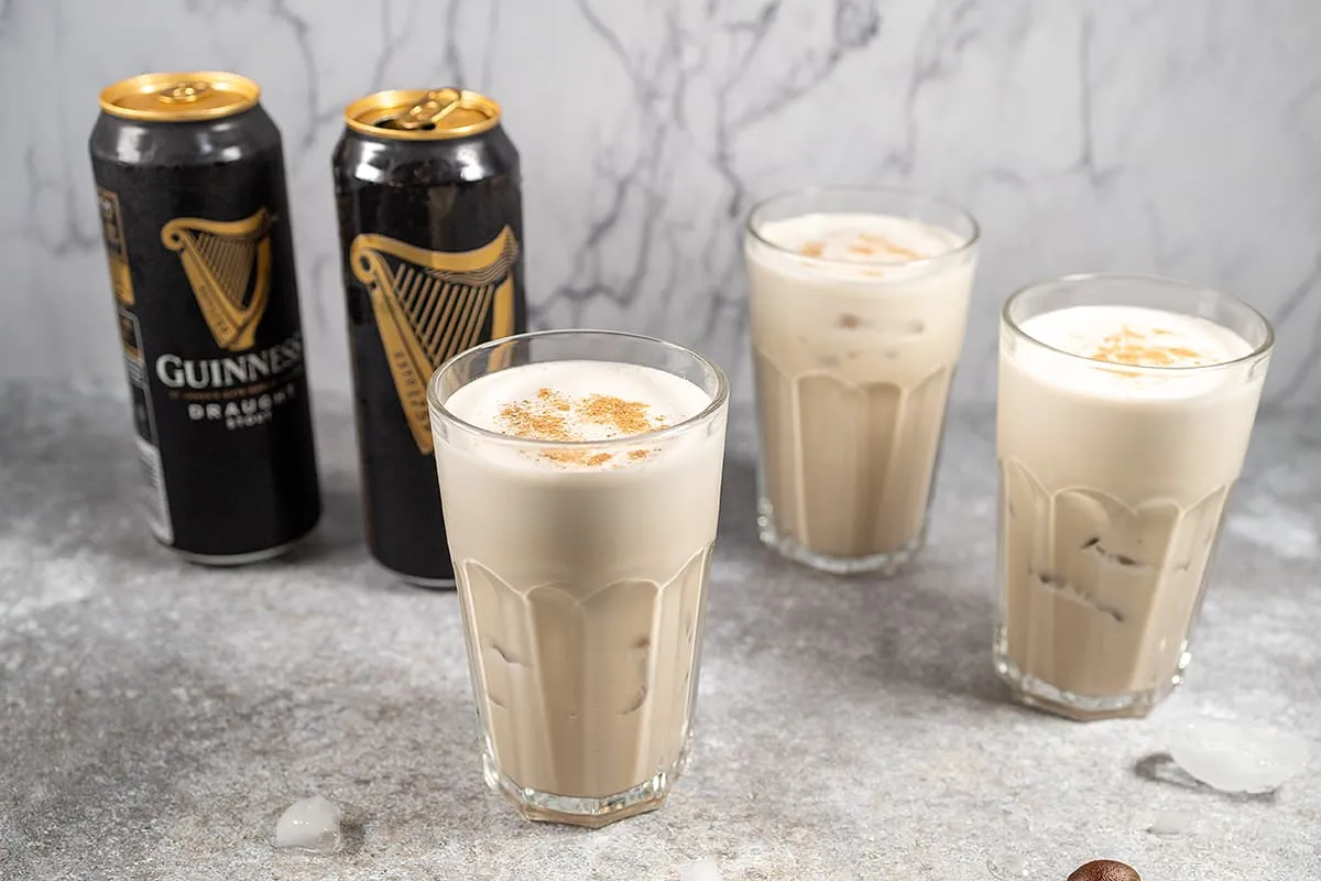 Jamaicaanse Guinness punch - een romig drankje voor warme dagen!