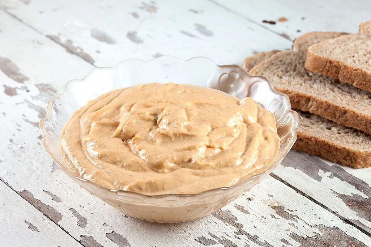 Dit hummus-recept bewijst waarom een keukenmachine onmisbaar is