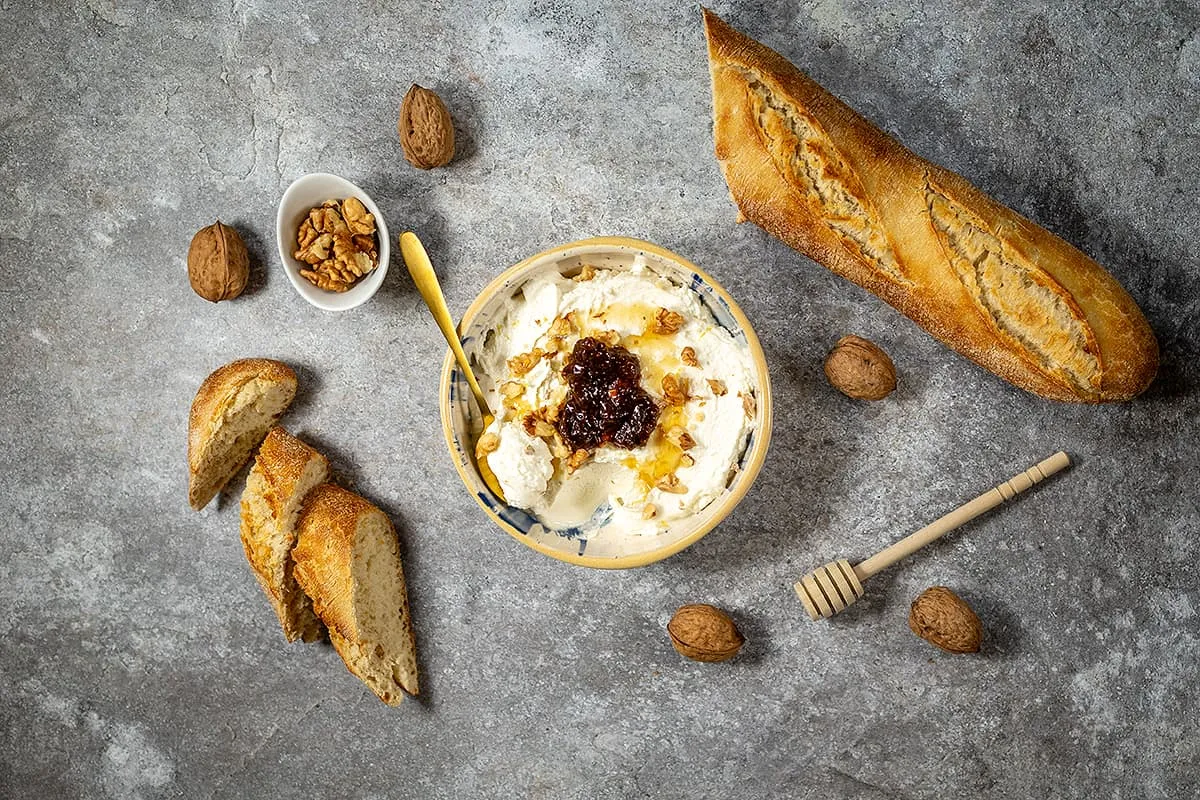 Opgeklopte feta met vijgenjam