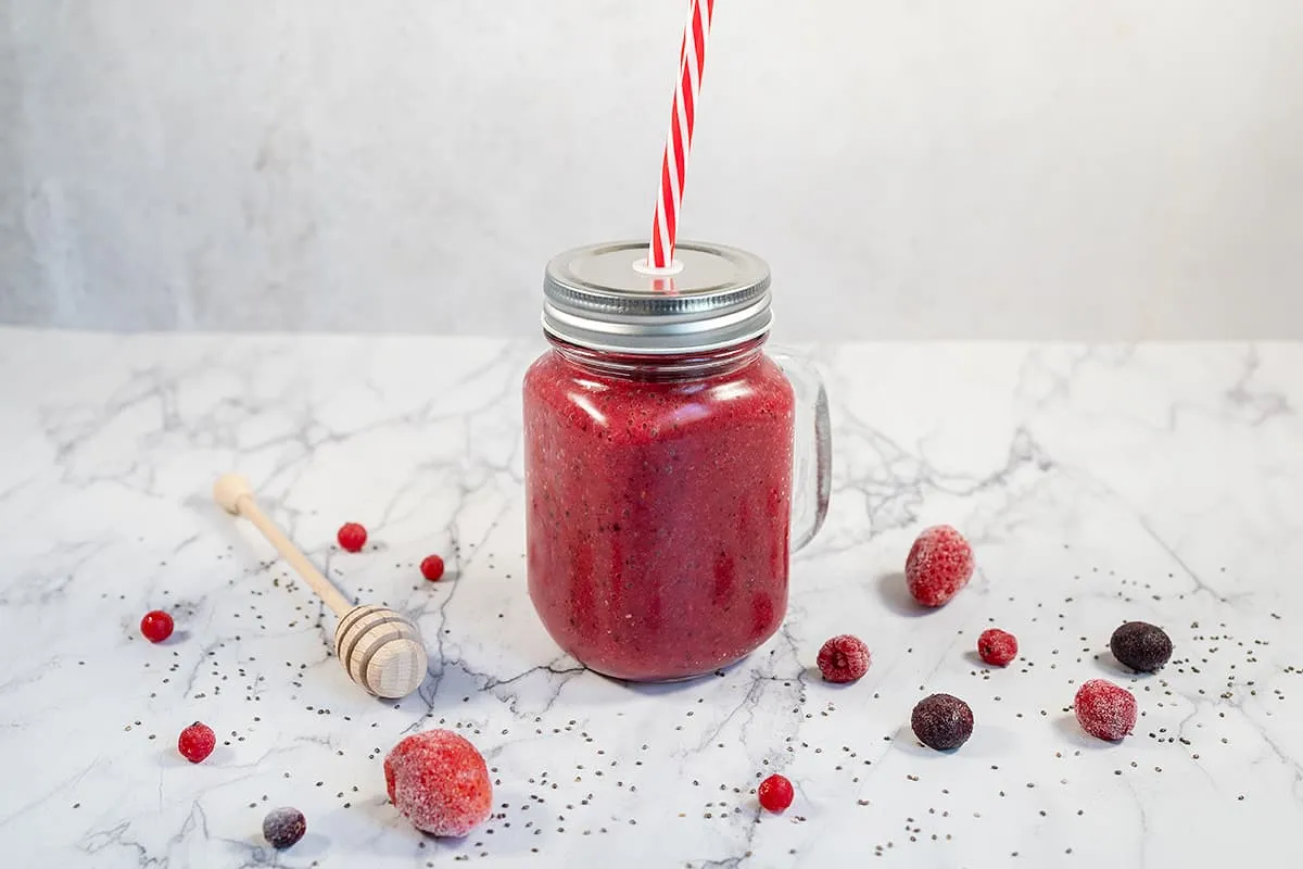 Rood fruit smoothie - een frisse zomerse smoothie