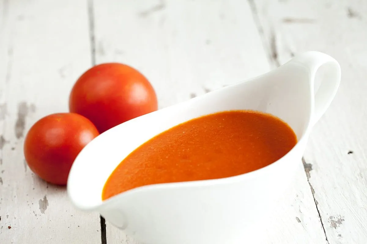 Zelf tomatensaus maken