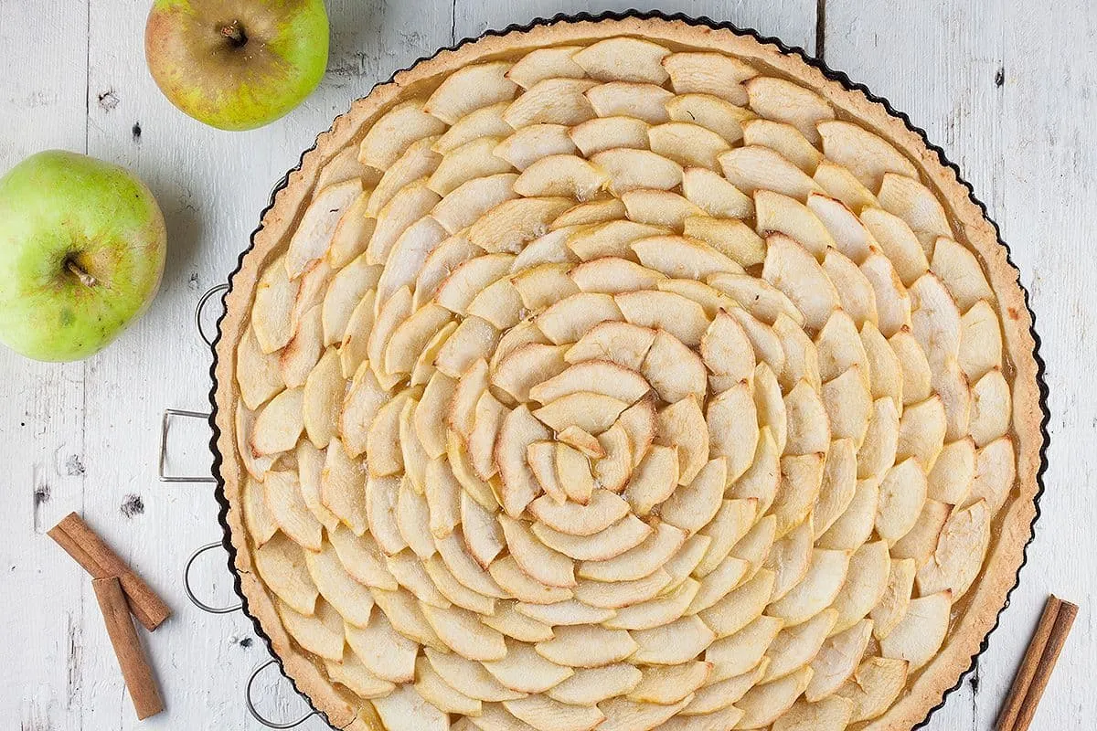 Appeltaart met een dunne bodem