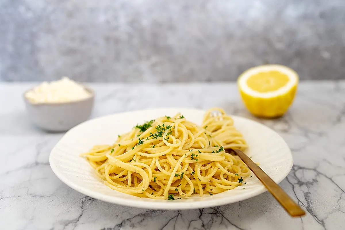 Pasta al limone - pasta met citroen