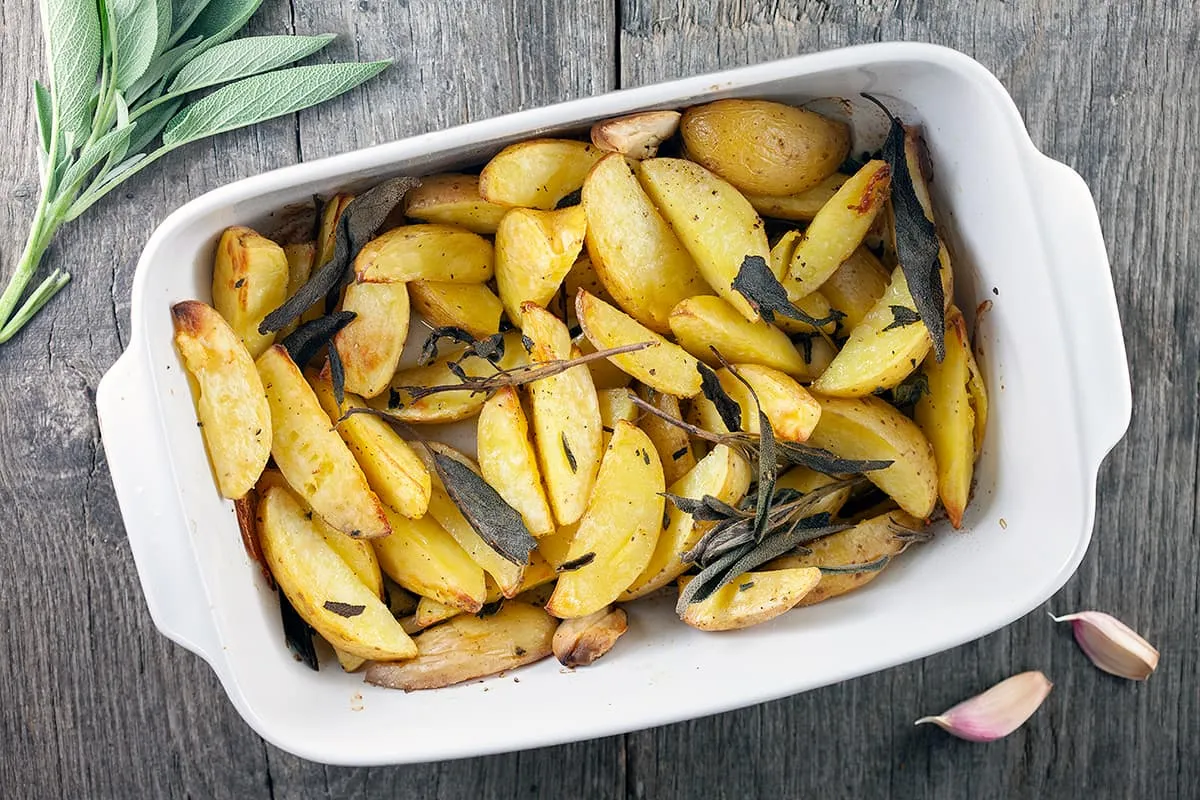 Geroosterde aardappels met salie