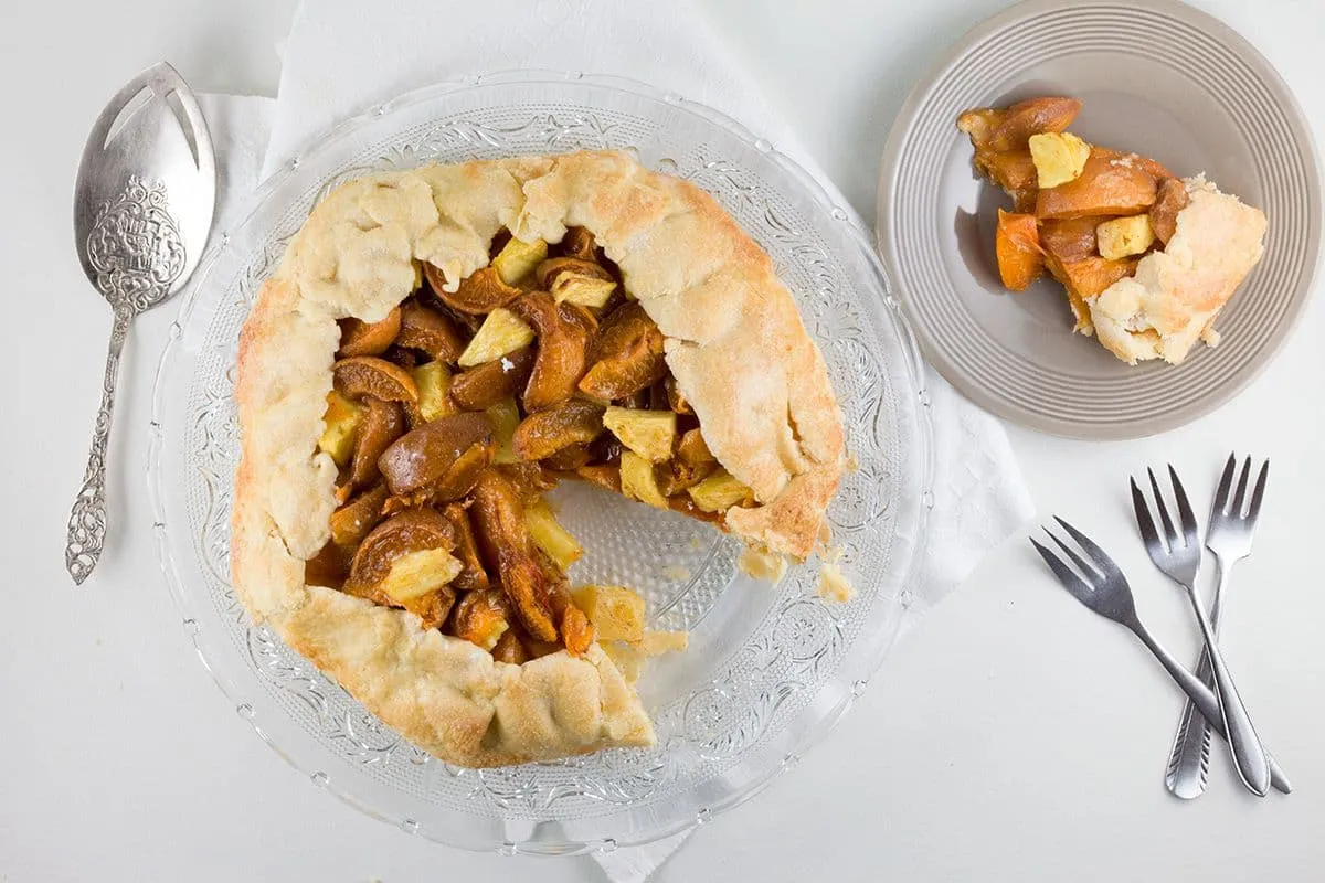 Abrikozen-ananas galette