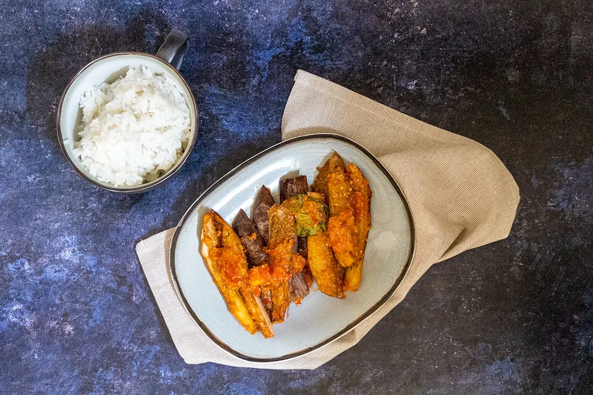 Terong balado - Indonesische pittige auberginesalade