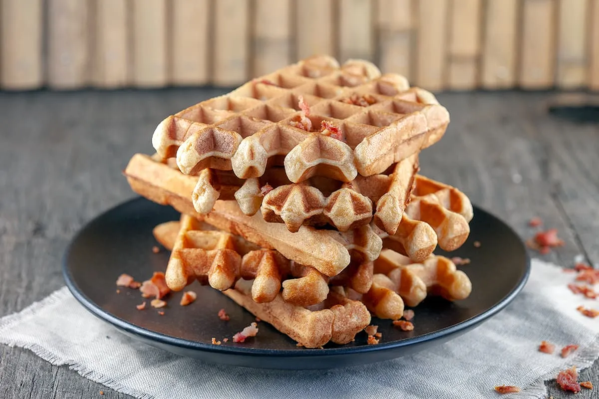 Knapperige wafels met spek - lekker hartig
