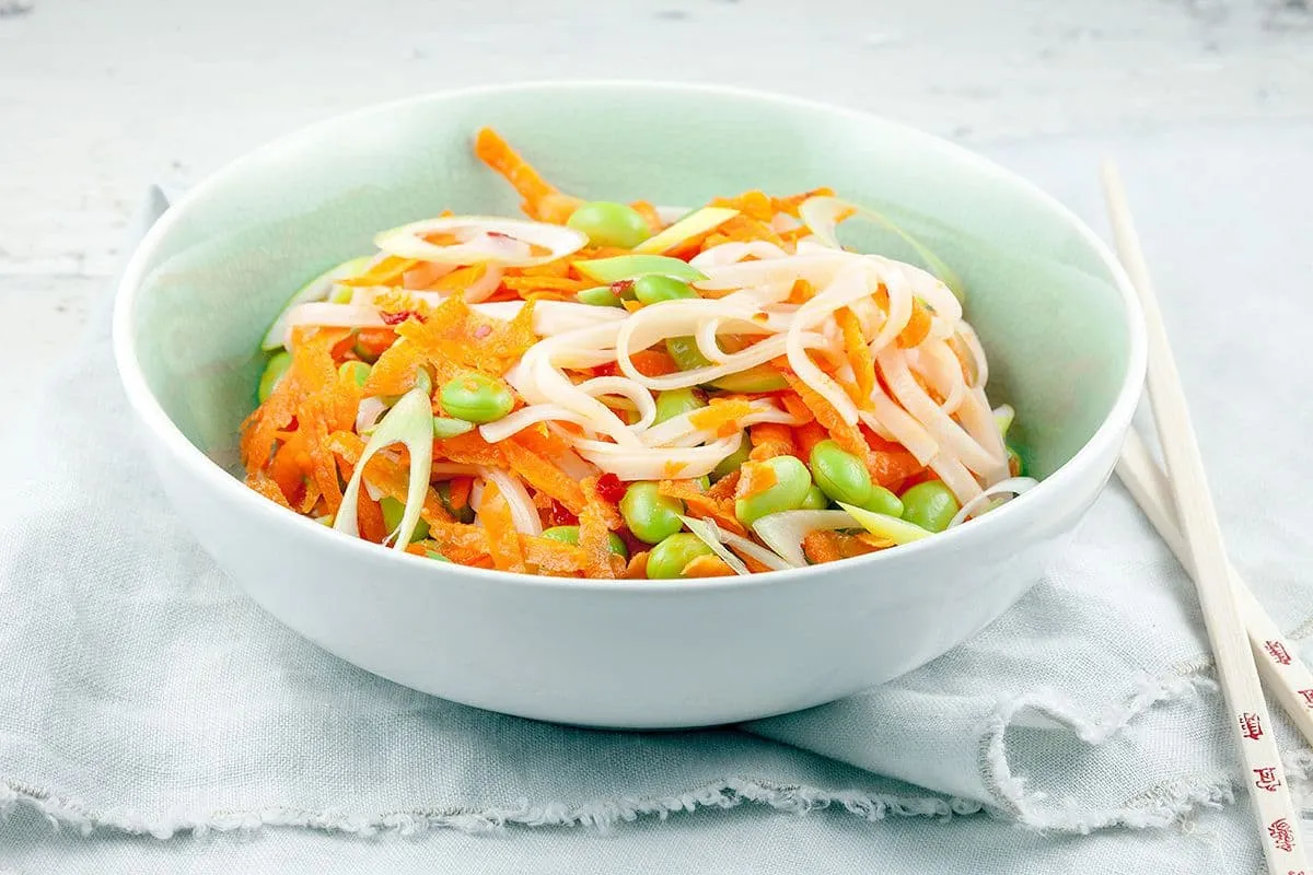 Noedelsalade met edamame
