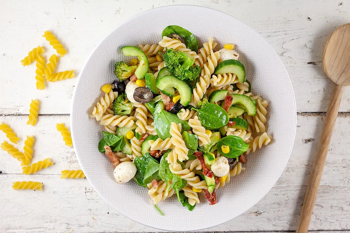 Pastasalade met broccoli