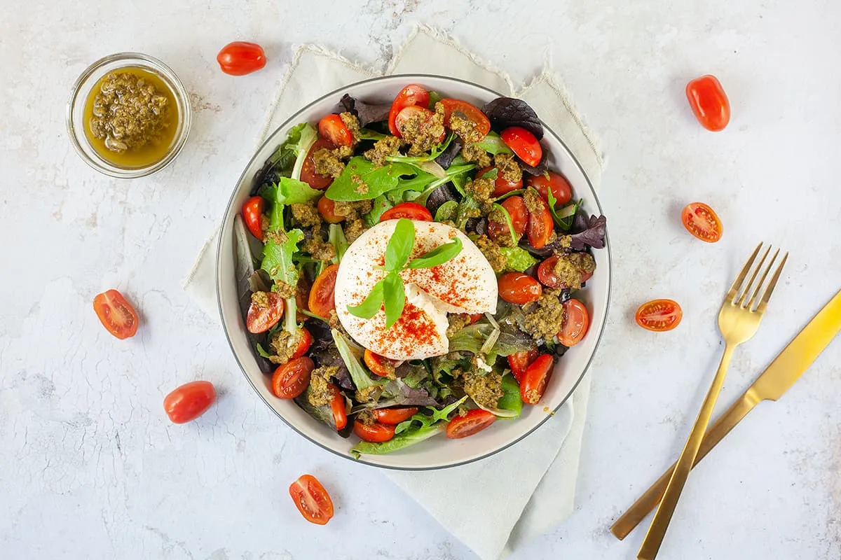 Burrata salade met pesto
