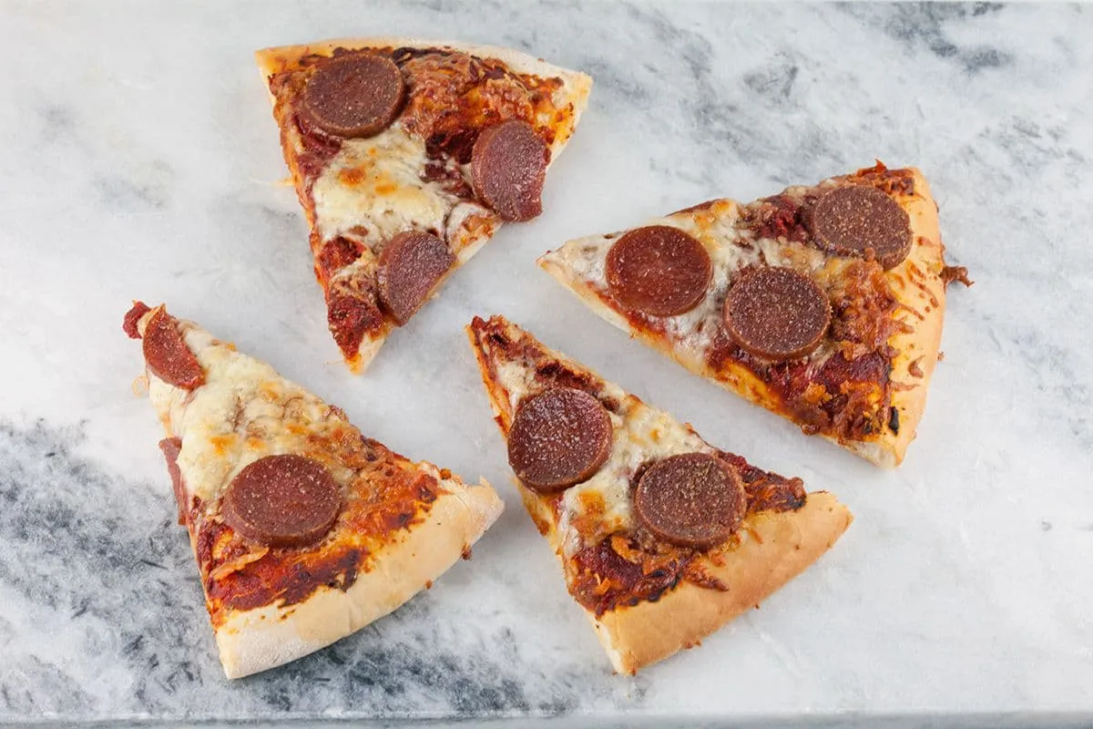 Pizza salami - simpel Italiaans recept