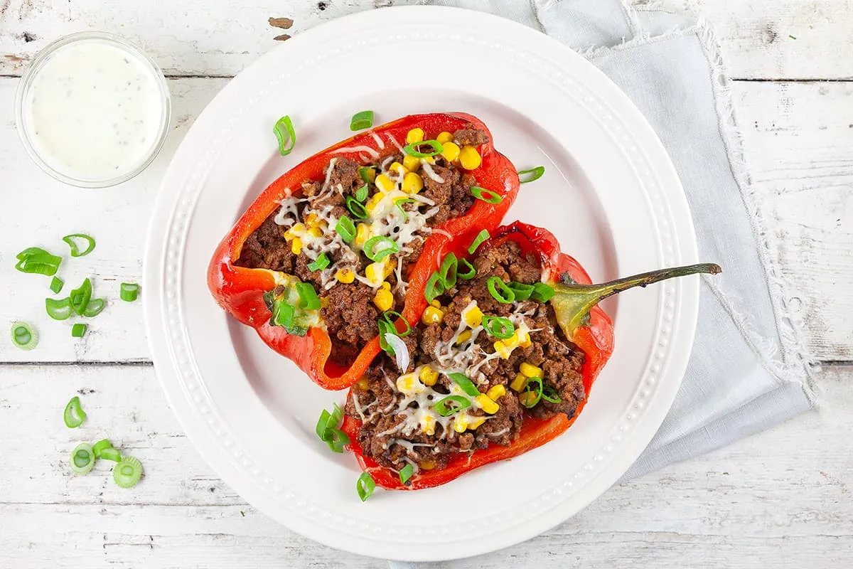 Gevulde paprika's met gehakt (makkelijk recept)