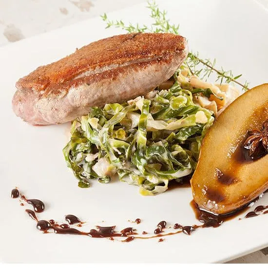 Recept: Gebraden eendenfilet met romige kool