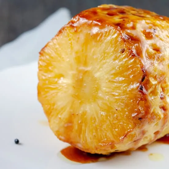 Kruidige ananas uit de oven
