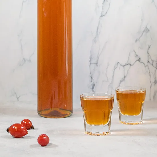 Recept: Zelf rozenbottel likeur maken
