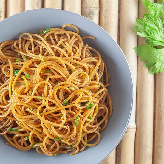 Recept: Surinaamse bami