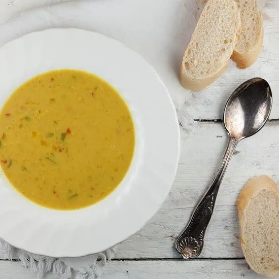 Recept: Kerriesoep met paprika