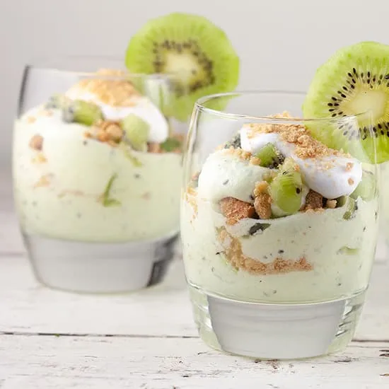 Romig kiwi toetje