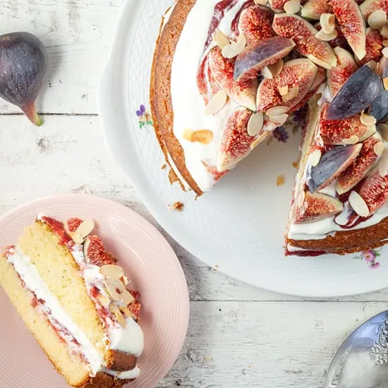Recept: Olijfoliecake met mascarpone en vijgen
