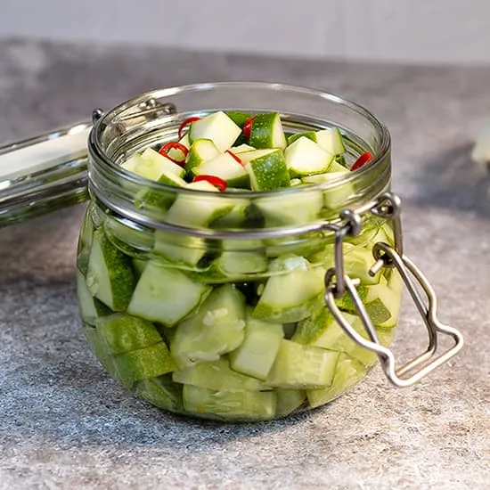 Recept: Zoetzure komkommer inmaken