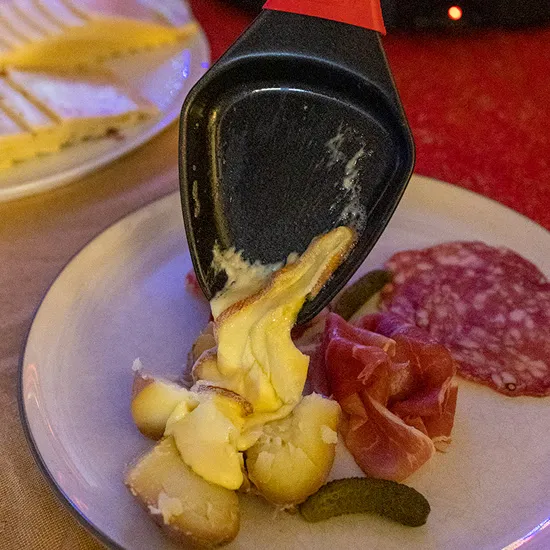 Recept: De perfecte raclette-avond thuis organiseren